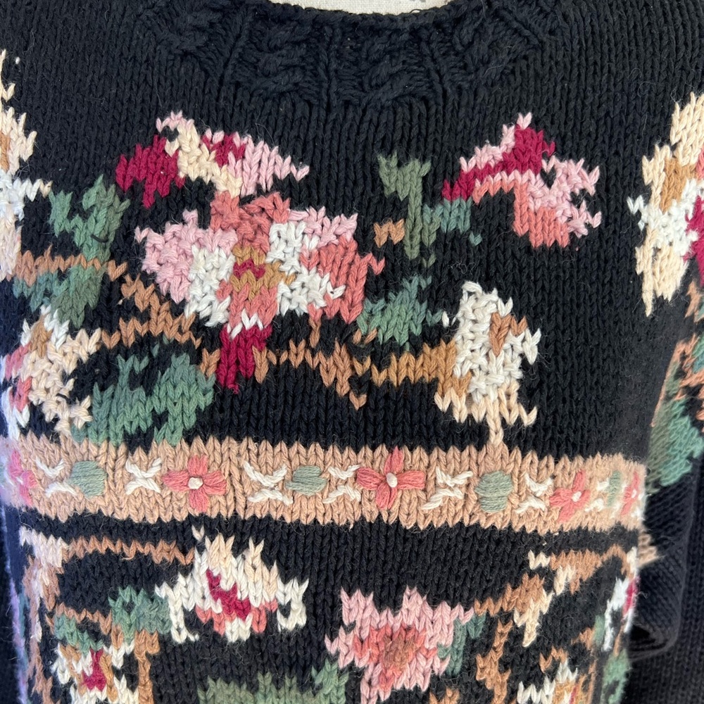 V I N T A G E 🌸 slouchy granny floral embroidered sweater🌸 - Picture 3 of 15